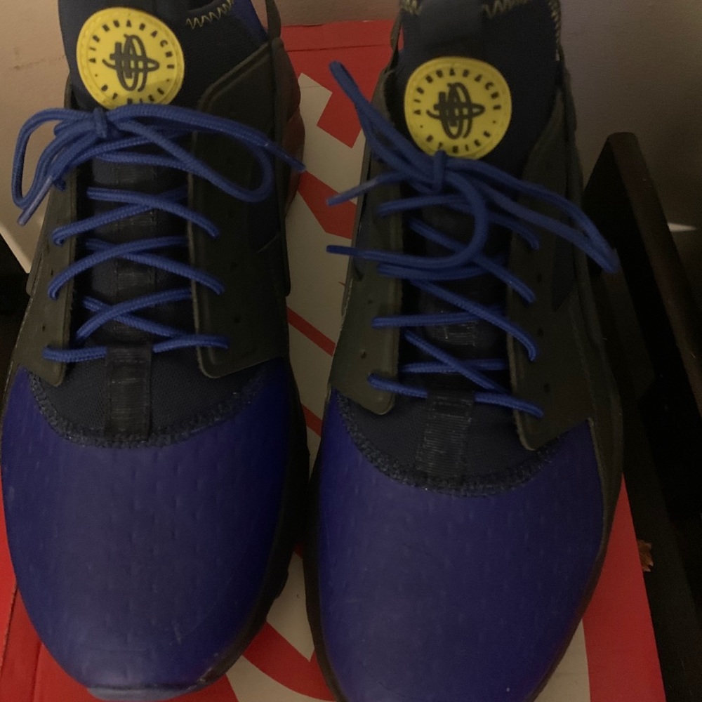 Nike Air Huarache Sneakers